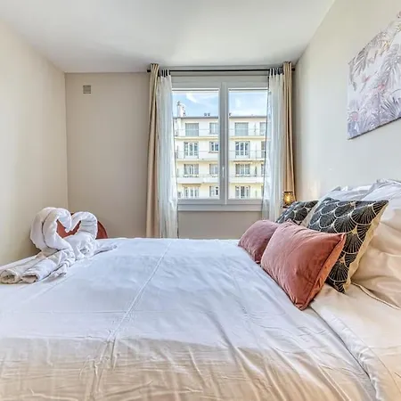 Ambiance Cosy: 4 Personnes-wifi Fibre-tout Equipe Apartment