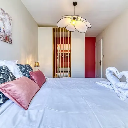 Apartment Ambiance Cosy: 4 Personnes-wifi Fibre-tout Equipe Grenoble