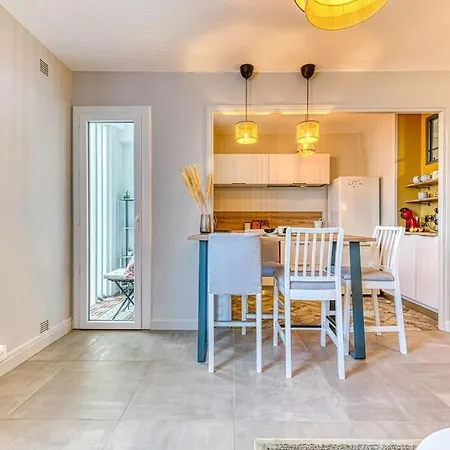 Ambiance Cosy: 4 Personnes-wifi Fibre-tout Equipe